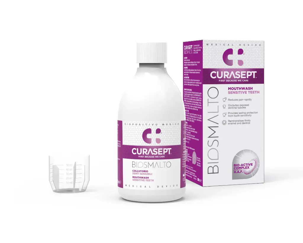 Curasept Biosmalto Sensitive Teeth Soothing Mouthwash 300 Ml